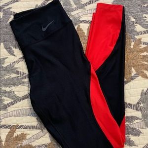 NWOT NIKE full length leggings size small